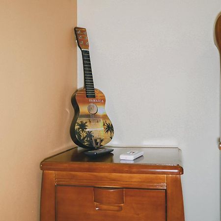 Incognito Culture Rooms คิงส์ตัน ภายนอก รูปภาพ